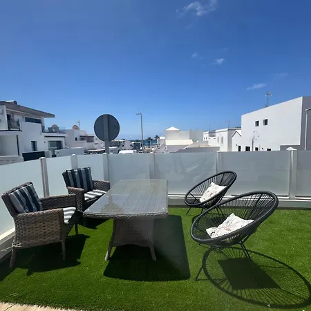 Casa Sara Seaview Дом отдыха Плайя-Онда